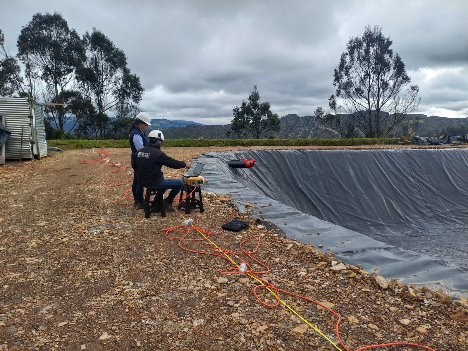 Ensayo geofísico en campo realizado por Pysin SAS